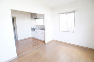 ヒルズ藤塚　Ｅ 101号-2