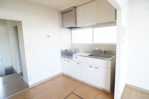 ヒルズ藤塚　Ｅ 101号-4