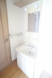 ヒルズ藤塚　Ｅ 101号-8