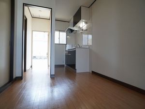 エミネンス石名坂 103号-2