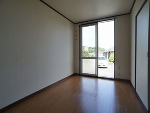 エミネンス石名坂 103号-3