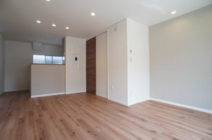 ファミ―ル C 201号-2