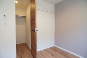 ファミ―ル C 201号-8