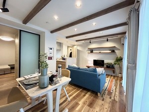 ゴジラハウス 101号-2