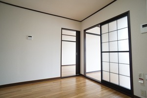 ドエル山際 102号-5
