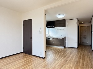 ドエル山際 203号-3