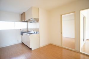 ファミール綾瀬 102号-3