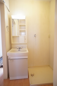 ファミール綾瀬 102号-8