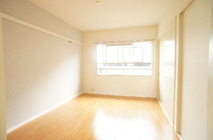 ファミール綾瀬 201号-4