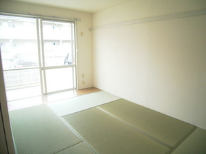 プランドール小室　２ 103号-3