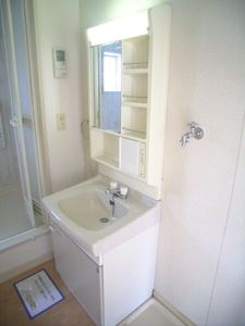 プランドール小室　２ 103号-5