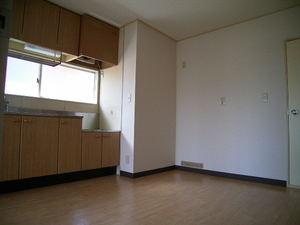 サンクレスト弐番館 203号-3