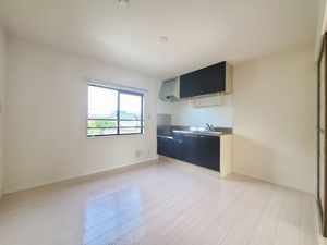 ヴィラ・ハーベスト 201号-3