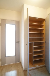 ウィローズ・コートC 201号-11