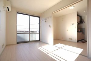 ジュネス岩井 202号-2