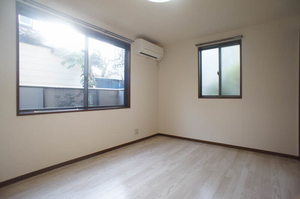 タウンコート鶴ヶ峰 102号-3