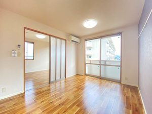 ＧＲＡＳＳ　ＣＯＵＲＴ　２ 201号-3