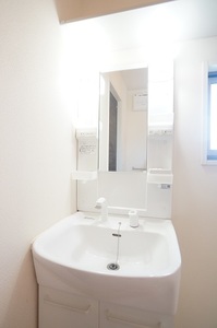 ＫＥＮ　ＣＲＥＳＴ 203号-9