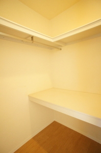 アンソレイエ・ロジュマン笹 103号-3