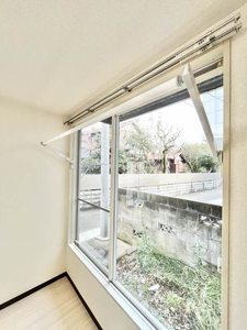 ドミトリ－久地 101号-4