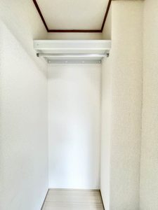 ドミトリ－久地 101号-6