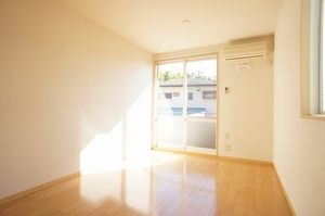 メゾン　プレジール　弐番館 102号-4