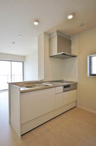 ルミウス港南台壱番館 303号-11