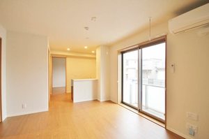 ルミウス港南台弐番館 102号-3