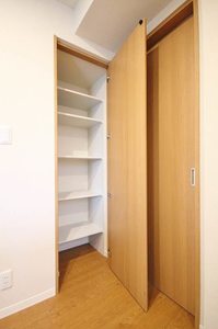 ルミウス港南台弐番館 102号-7