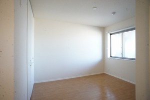 ブライトビレッジ 305号-2