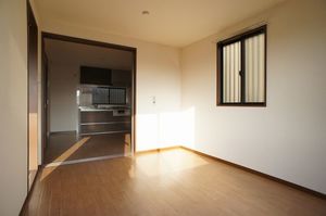 ルミエール城山 102号-5