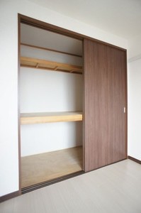 ルミエール城山 201号-6