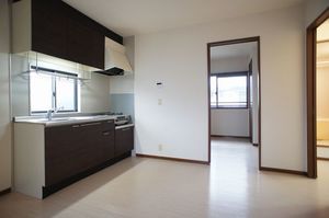 バリュージュ城山一番館 202号-2