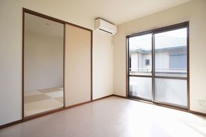 バリュージュ城山四番館 201号-5
