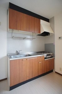 バリュージュ城山四番館 202号-4