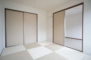 バリュージュ城山四番館 202号-6