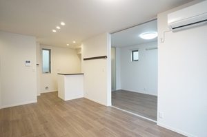 ザ・スマイル 102号-2