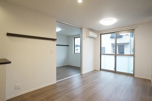 ザ・スマイル 102号-4