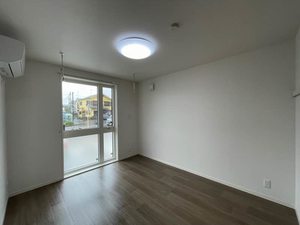 アベニ-ル 302号-2