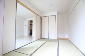 エテルノ弥勒寺 105号-4