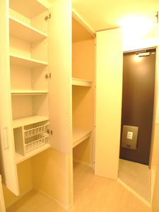 エテルノ弥勒寺 201号-8