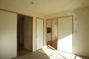 エテルノ弥勒寺 206号-4