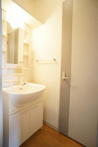 プレミール・シャンブル 203号-8