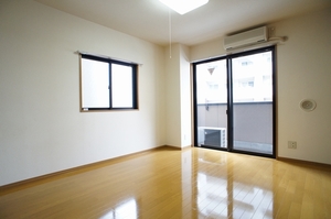 ソレイユ三和 301号-4