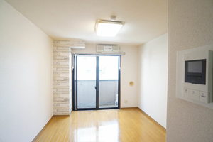 ソレイユ三和 303号-2