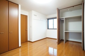 ルミエール 302号-5