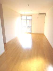 ヴィラツジ D 201号-2