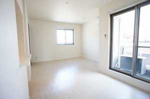 ストーリア 201号-2