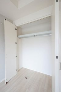 ＦＥＬＩＣＥ　ＲＥＧＡＬＯ 302号-6