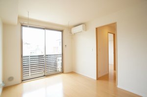 シャーメゾン広貴 201号-2